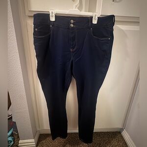 Tahari Dark Navy Stretch Denim Jeans with Brown Patch